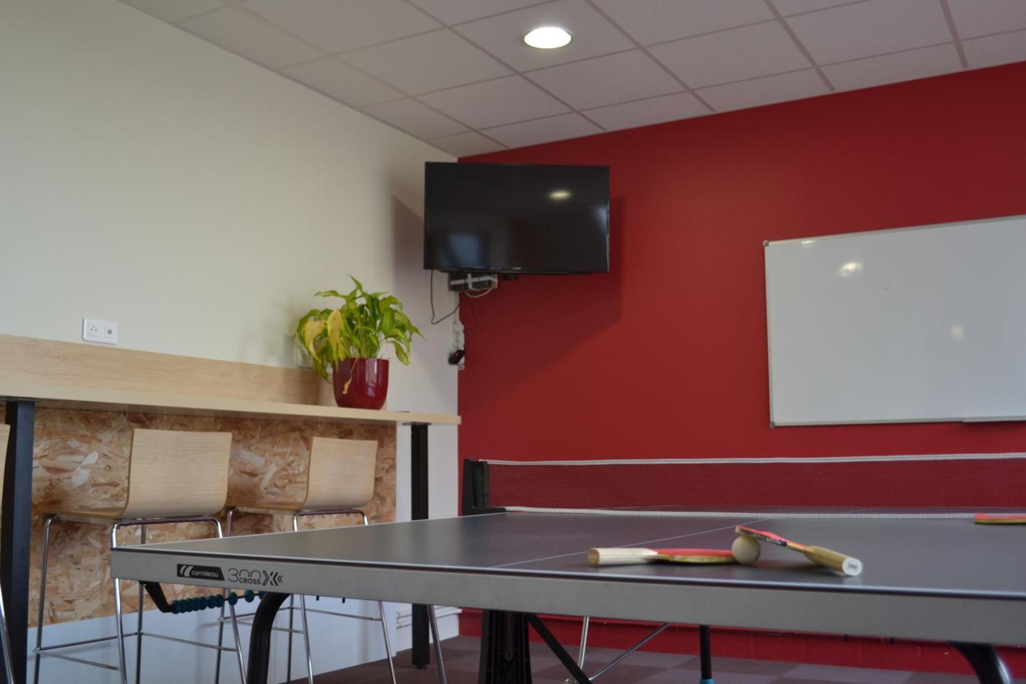 Centre International De Sejour Hostel Λαβάλ Εξωτερικό φωτογραφία